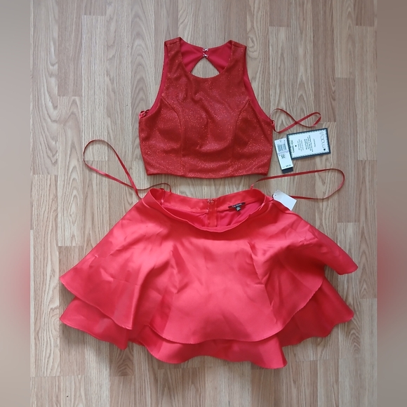 City Studio Red Junior's 2 PC Top and Skirt - Picture 1 of 10